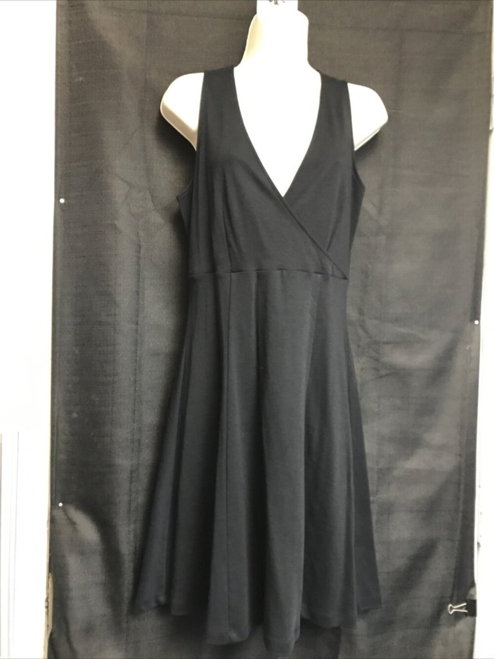 New York and Company Stretch Woman’s Size M Little Black Dress Kg